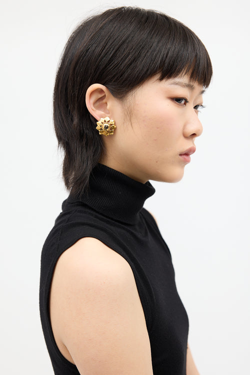 Fendi 1990s Gold Cutout FF Clip On Earrings