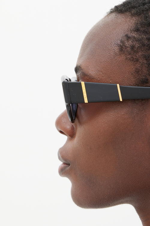 Fendi Black 
Gold FS107 Sunglasses