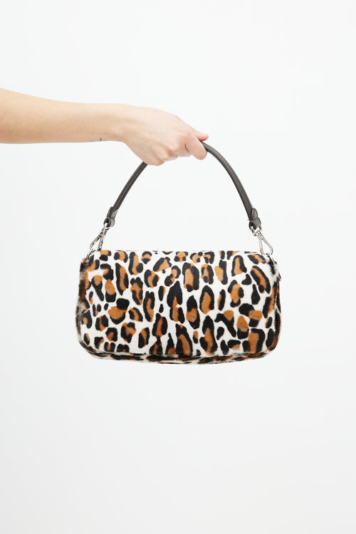 Fendi White 
Brown Baguette Pattern Bag