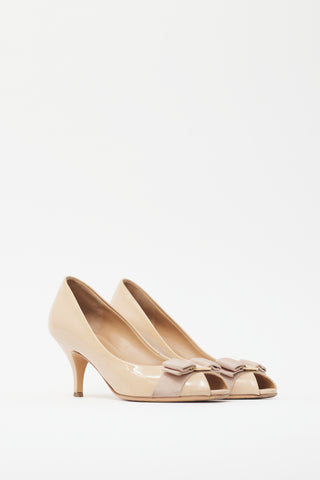 Ferragamo Beige Patent Leather Bow Pump