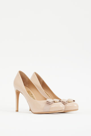 Ferragamo Beige Patent Leather Heel