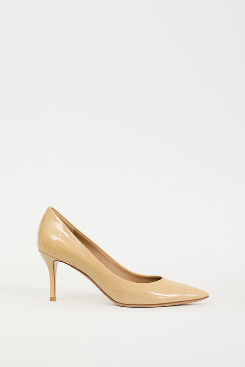 Ferragamo Beige Patent Leather Heel