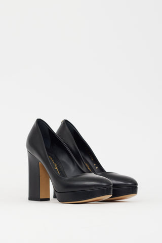 Ferragamo Black Leather Platform Pump