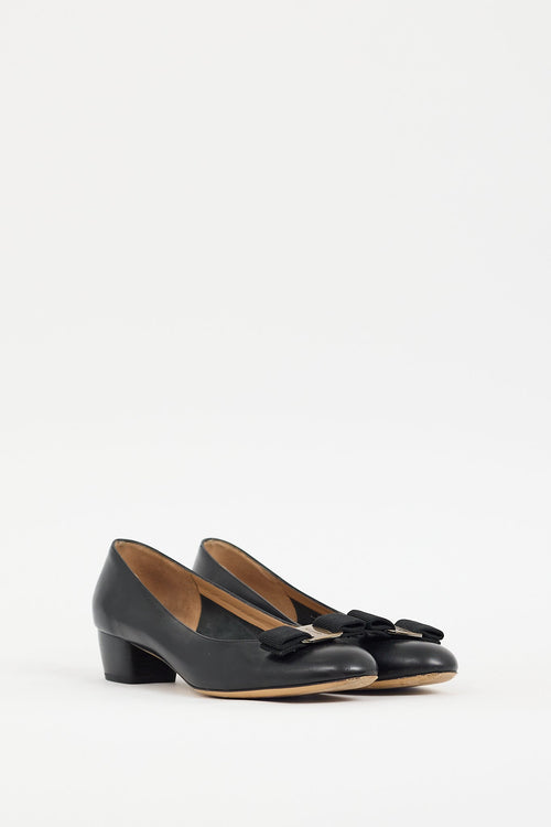 Ferragamo Black Leather Vara Bow Pump