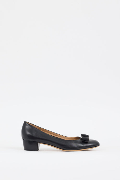 Ferragamo Black Leather Vara Bow Pump