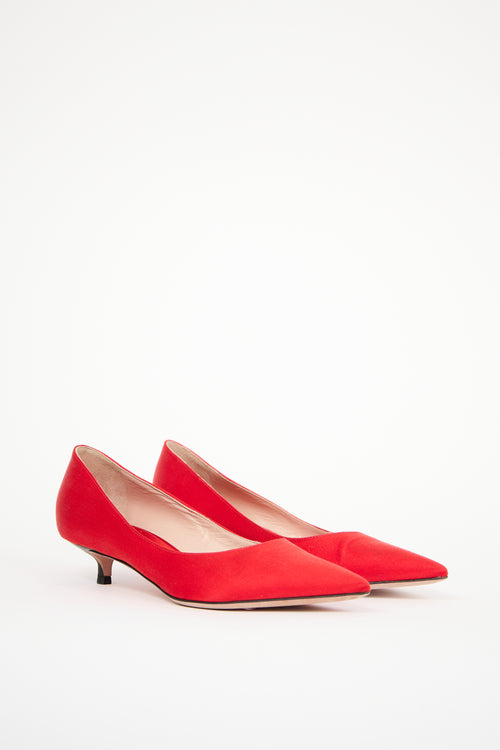 Giambattista Valli Red Satin Pointed Toe Pump