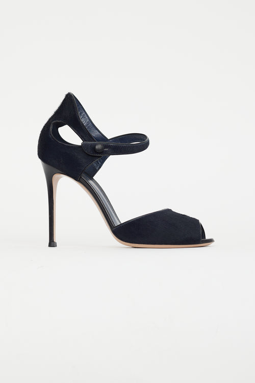 Gianvito Rossi Navy 
Black Textured Heel