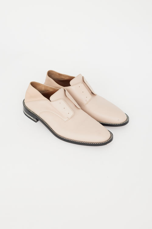 Givenchy Beige Leather 
Silver Chain Loafer