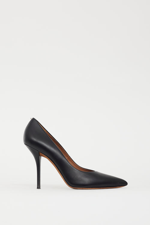 Givenchy Black Leather 
Silver Ring Pointed Toe Pump