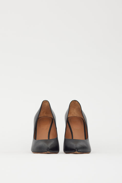 Givenchy Black Leather 
Silver Ring Pointed Toe Pump