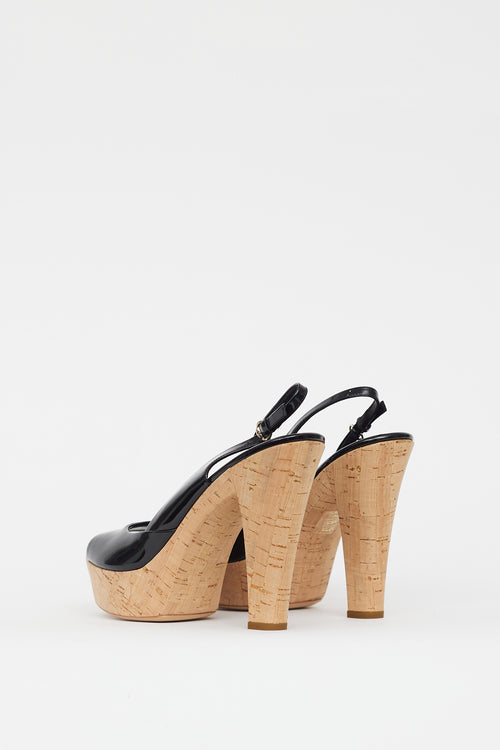 Gucci Black 
Beige Cork Patent Sandal