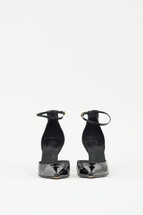 Gucci Black Patent Leather D
Orsay Pump