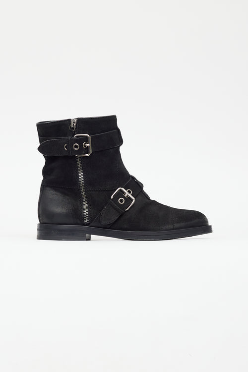 Gucci Black 
Silver Suede Buckled Boot