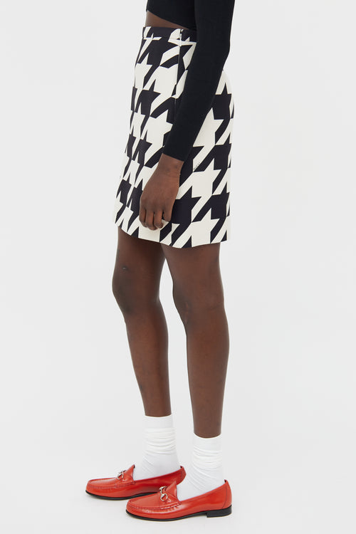 Gucci Black and White Houndstooth Wool 
Silk Skirt