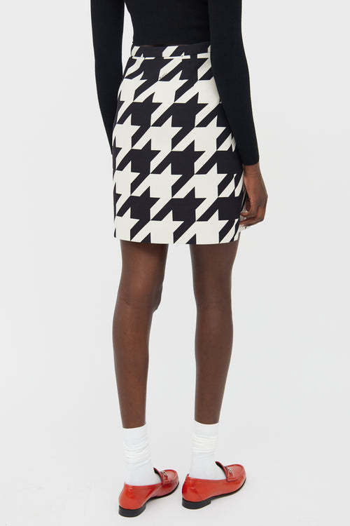 Gucci Black and White Houndstooth Wool 
Silk Skirt