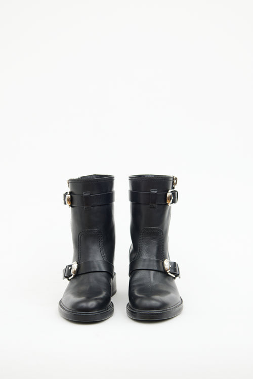 Gucci Black 
Silver Buckle Boot