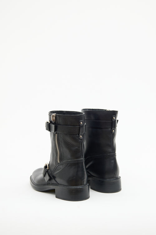 Gucci Black 
Silver Buckle Boot