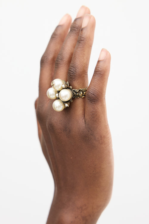 Gucci Gold 
White Faux Pearl Cluster Ornate GG Ring