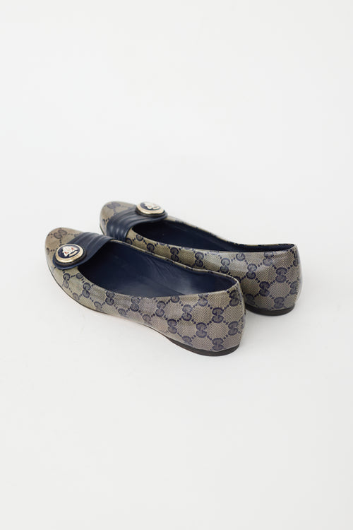 Gucci Navy GG Supreme Monogram Crest Flat