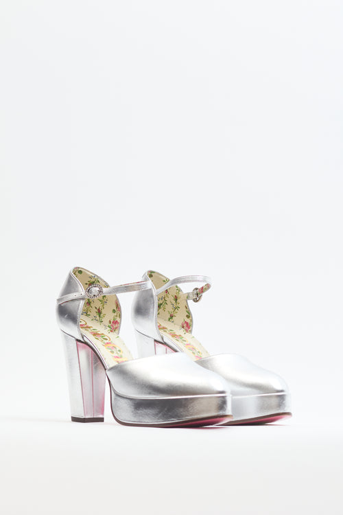 Gucci Silver Metallic Leather D
Orsay Platform Pump