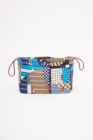 Hermès 2021 Blue 
Multi Silk Printed Fourbi 25 Pouch