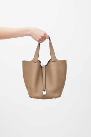 Hermès 2021 Beige De Weimar Clemence Picotin 22 Lock Bag