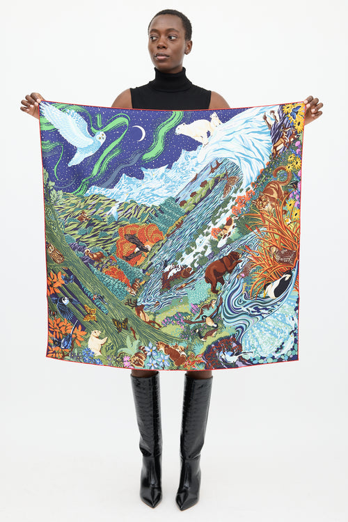 Hermès Blue 
Multicolour Silk Into the Canadian Wild 90 Scarf