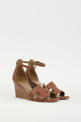 Hermès Brown 
Silver Leather Legend Sandal