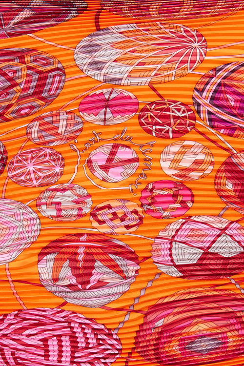 Hermès Orange 
Multi L
Art du Temari Losange Plisse Scarf