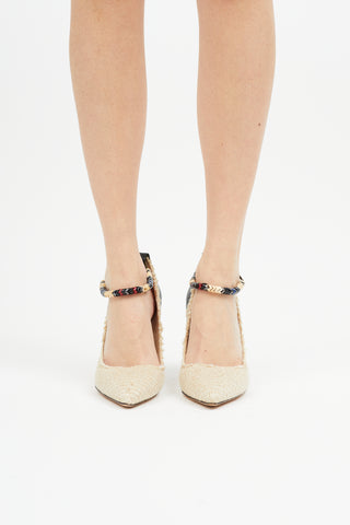 Isabel Marant Beige 
Black Woven Beaded Pump