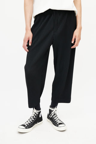 Issey Miyake Black Pleated Cropped Trouser