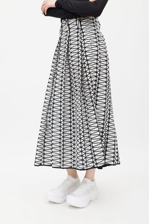 Issey Miyake Black 
White Geometric Skirt