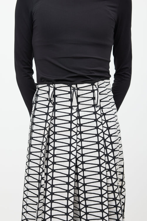 Issey Miyake Black 
White Geometric Skirt