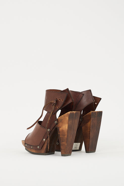 John Fluevog Brown Leather 
Wood Rahab Platform Heel