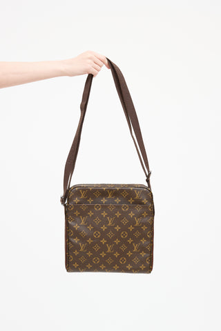 Louis Vuitton Trotteur Beauborg Bag