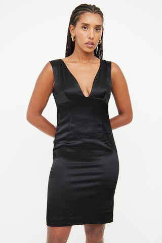 L
agence Black Plunge Neck Sleeveless Dress