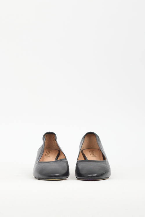 L
intervalle Black Leather Block Heel Pump