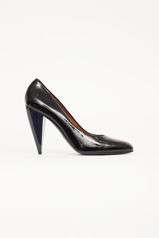 Lanvin Black Patent Leather Round Toe Pump