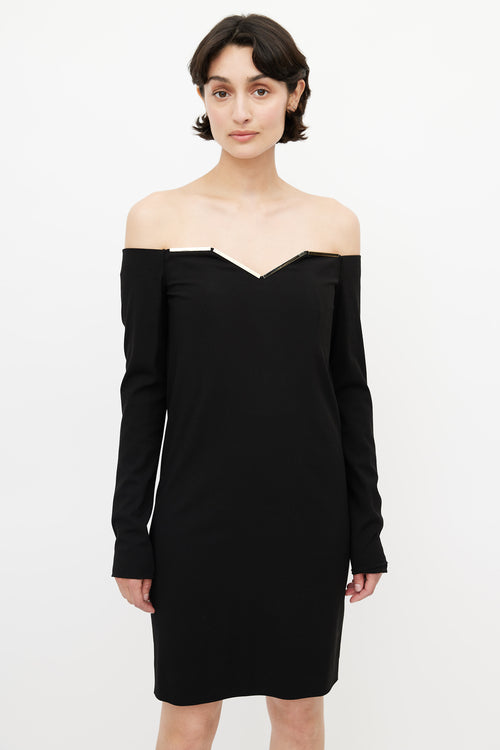 Lanvin Winter 2017 Black 
Gold Off The Shoulder Dress