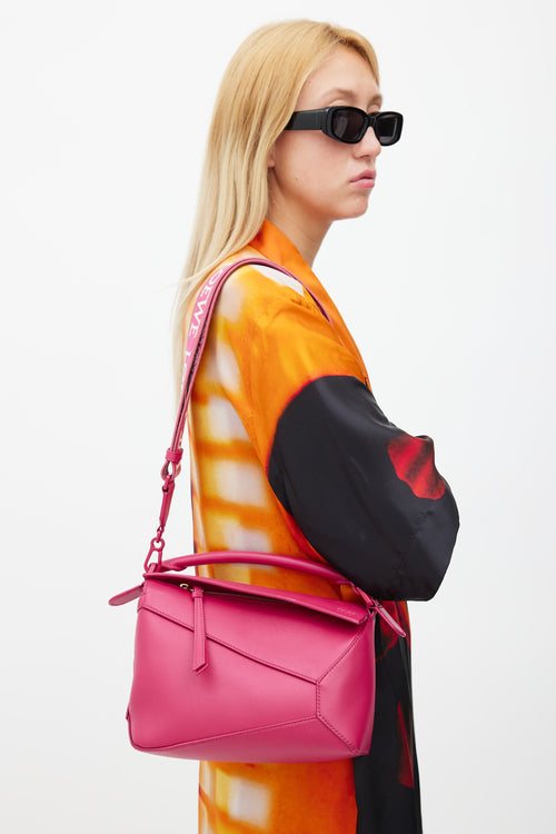 Loewe SS 2023 Fuchsia Small Puzzle Crossbody Bag