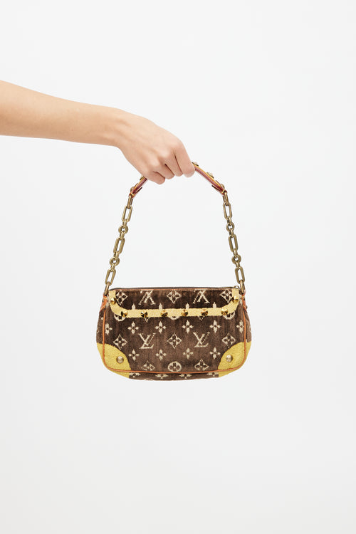 Louis Vuitton 2004 Brown 
Yellow Monogram Trompe L
oeil Pochette