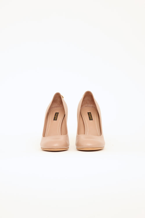 Louis Vuitton Beige Leather Oh Really Lock Pump