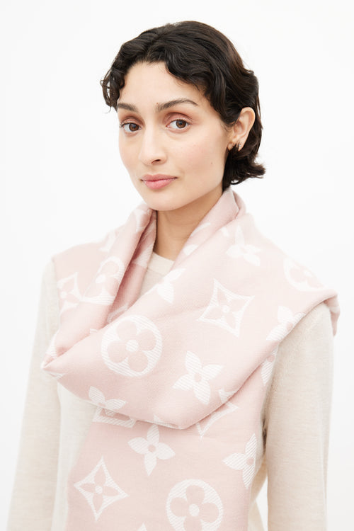 Louis Vuitton Pink 
Beige Monogram Simply LV Wool Scarf