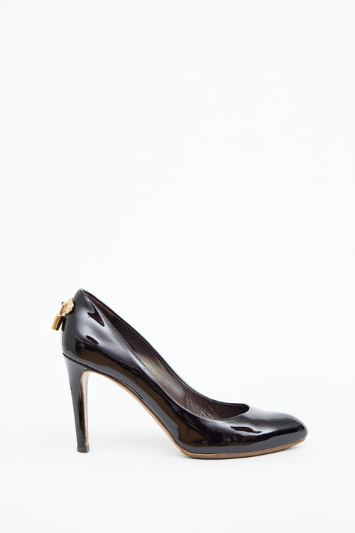 Louis Vuitton Black Patent Padlock Pump