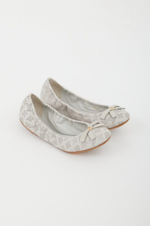 Louis Vuitton Grey Leather Monogram Bow Flat