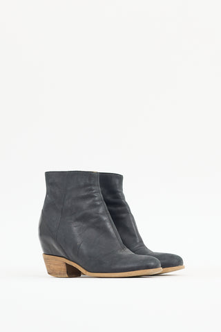 MM6 Maison Margiela Black Leather Round Toe Boot