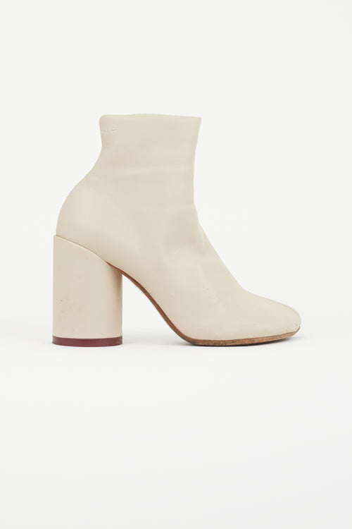 MM6 Maison Margiela Cream Leather Anatomic Ankle Boot