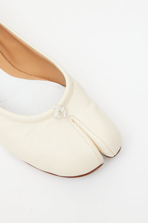 Maison Margiela Cream Leather Tabi Ballet Flat