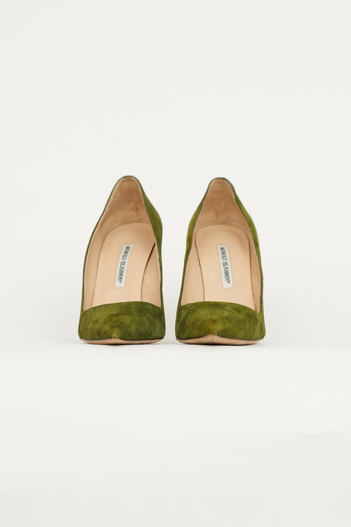 Manolo Blahnik Green Suede Pointed Toe Pump