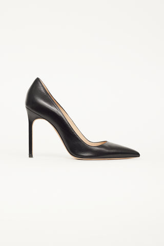 Manolo Blahnik Black Leather Pointed Toe Pump